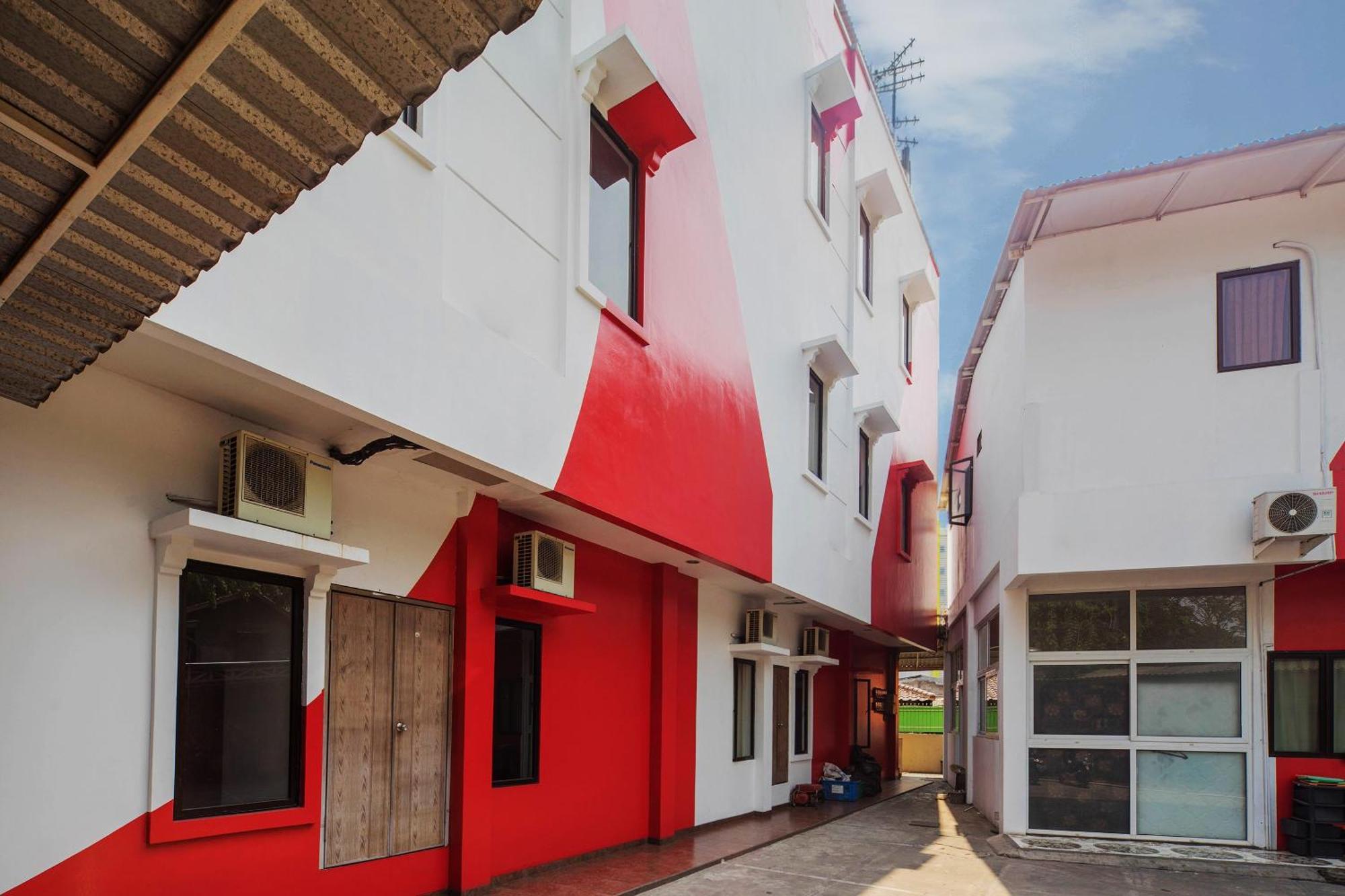 Super Oyo 866 Idola Residence Jakarta Eksteriør bilde