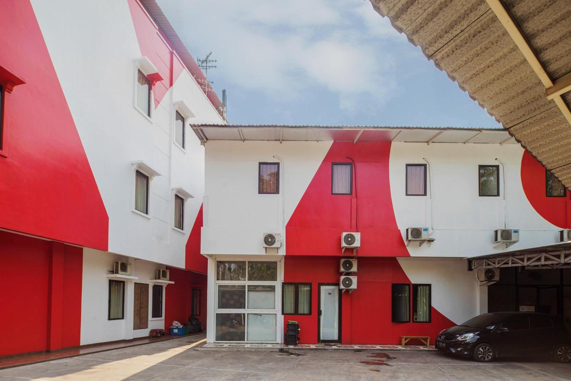 Super Oyo 866 Idola Residence Jakarta Eksteriør bilde
